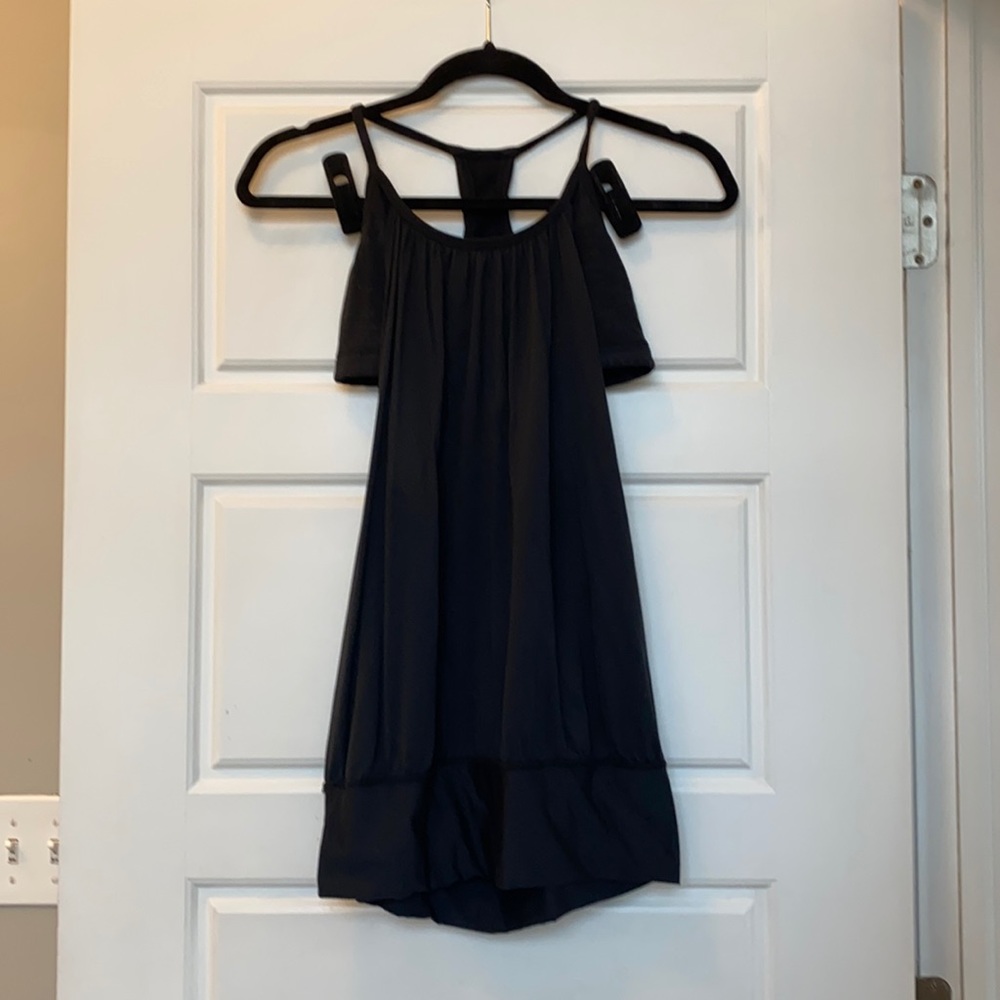 Lululemon workout top